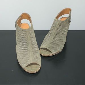 Arturo Chiang Olive Open Toed Booties